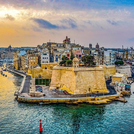 Cozy 3 bedrooms flat in Paceville San Ġiljan Buitenkant foto